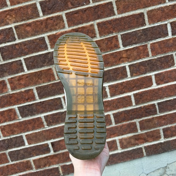 Dr Martens white boots - Picture 9 of 16